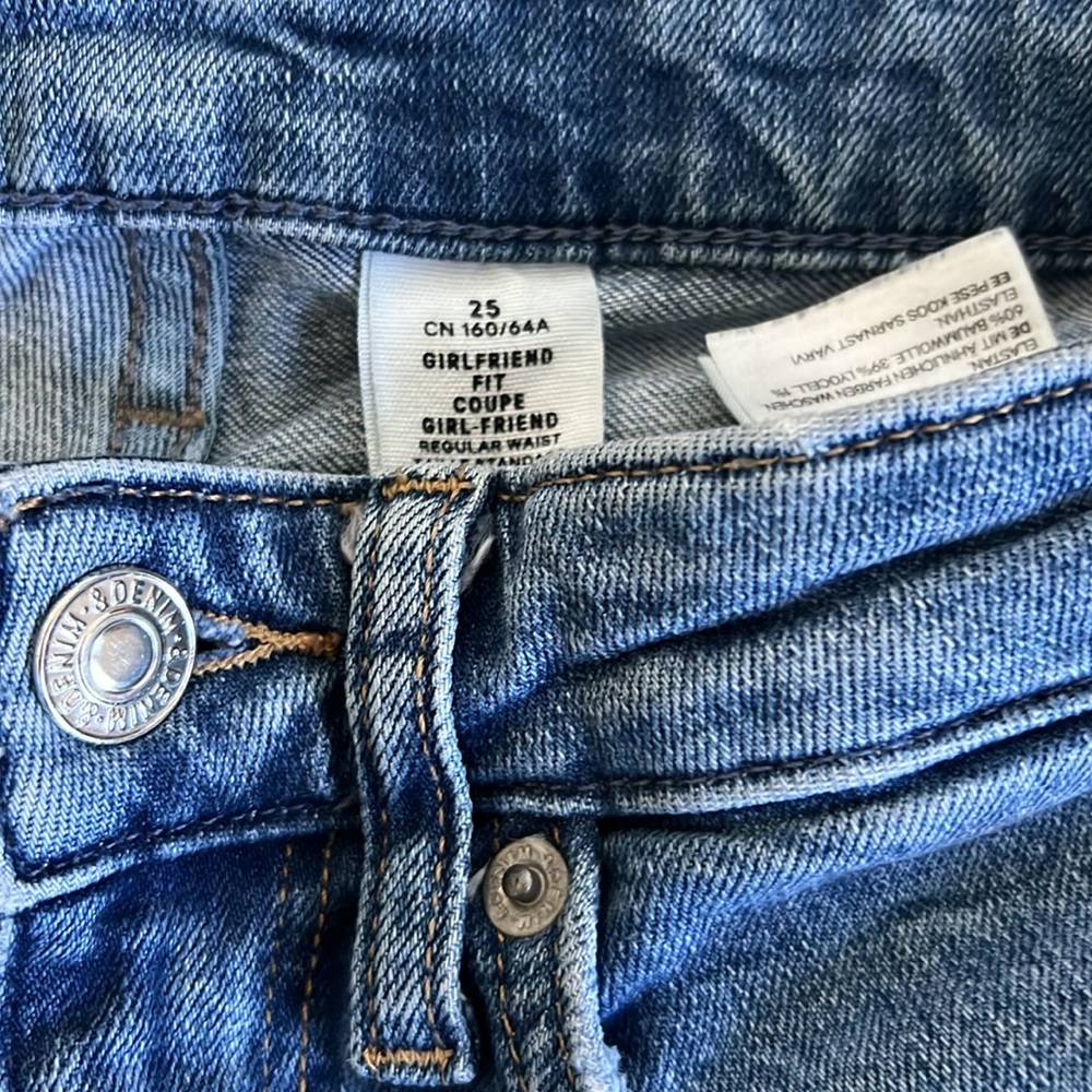 Women’s Size 25 (2) & Denim Distressed Jeans, Inseam 27’’ - Picture 7 of 8